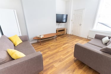 6 bed house, Stratford Road, Jesmond Vale, Newcastle, NE65AS - Image 2